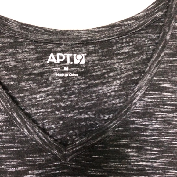 Black top - Picture 2 of 2